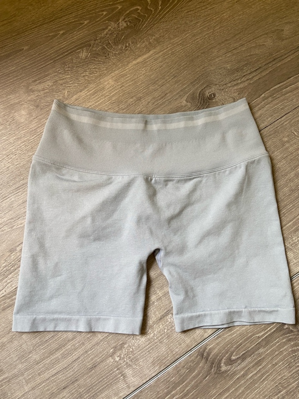 BuffBunny High-Waist Seamless Women's Shorts - Light Gray